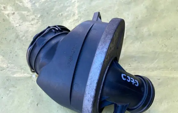 Mercedes-Benz C AMG W204 Intake resonator A6460981007 054548