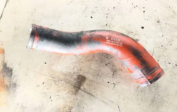 Iveco Daily 6th gen Intercooler hose/pipe 5801414274