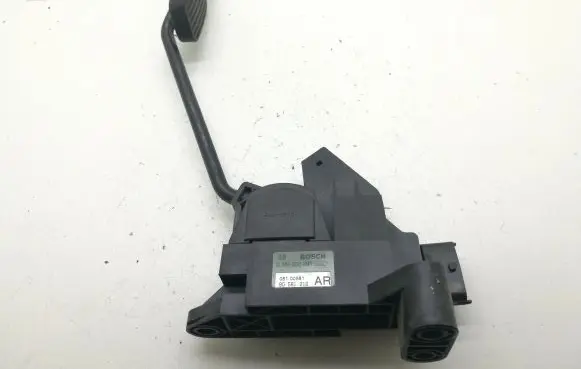 Opel Zafira A Accelerator throttle pedal 0281002299