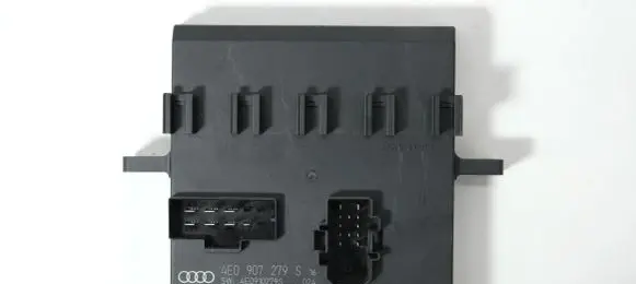 Audi A8 S8 D3 4E Comfort/convenience module 4E0907279S