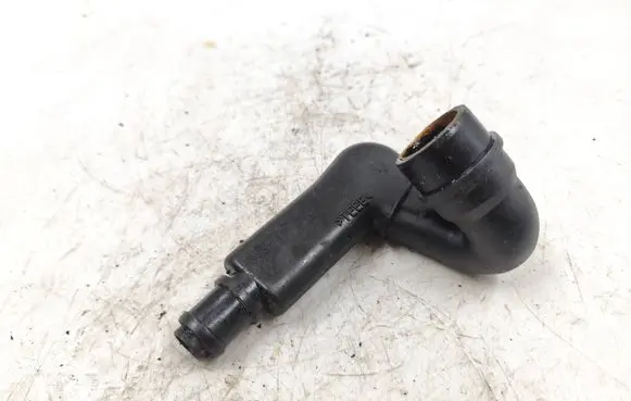 Audi A4 S4 B5 8D Vacuum line/pipe/hose 