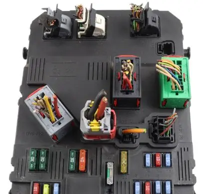 Citroen Berlingo Fuse module S118055320E 9653367580 BSIE0100