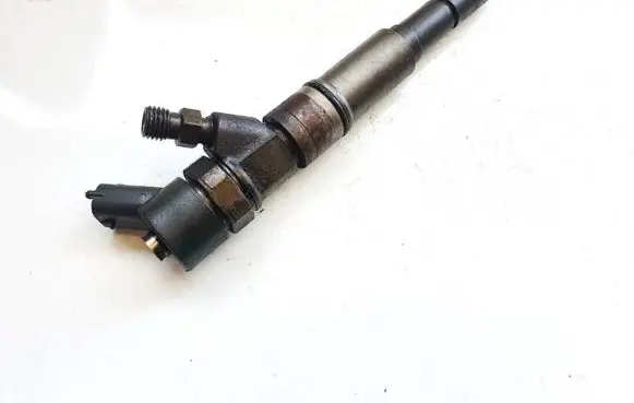 BMW X5 E53 Fuel injector 0445110047 7785984