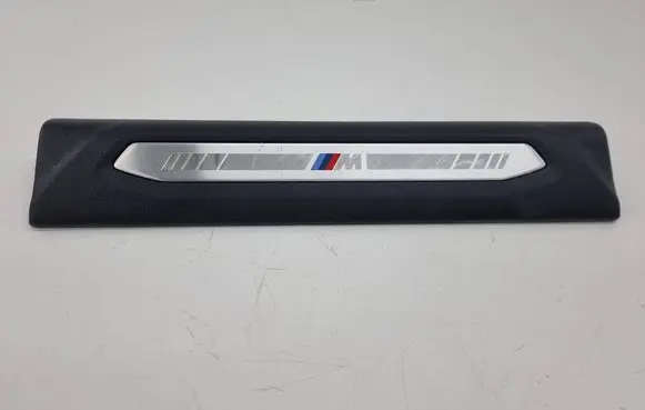 BMW 1 F40 Front sill trim cover 7469183