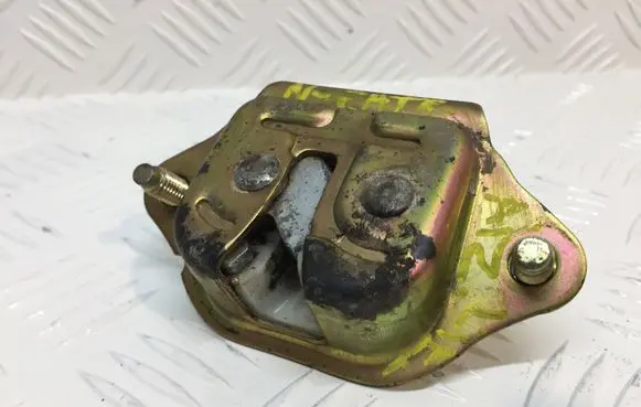 Nissan Patrol Y61 Tailgate/trunk/boot lock/catch/latch