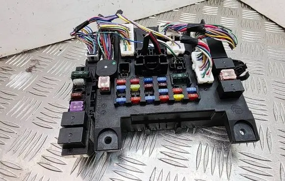 Mitsubishi ASX Fuse module 8637A643