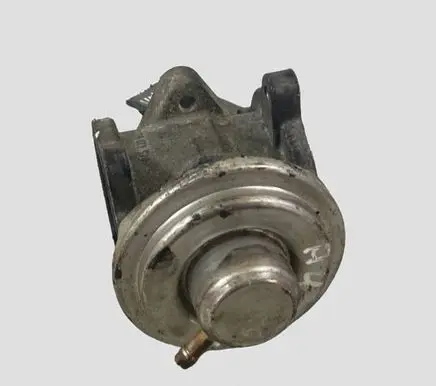 Volkswagen Polo IV 9N3 EGR valve 045129637A
