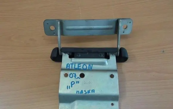 Nissan Atleon Engine bonnet/hood hinges 654010W00A