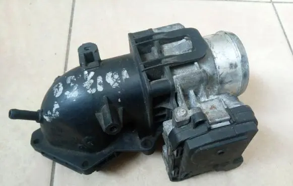 Volkswagen Golf VI Throttle body valve 03C133062D NE70724