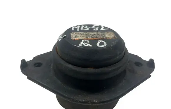 Mercedes-Benz GL X164 Engine mount bracket