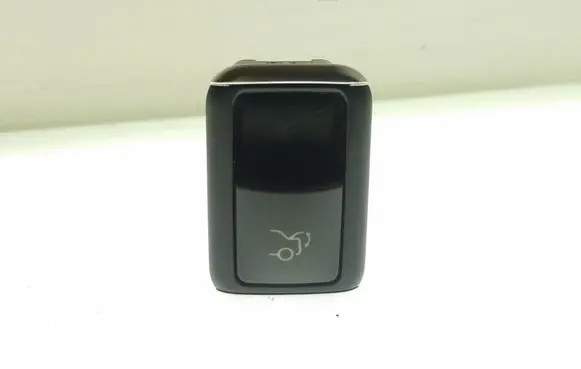 Mercedes-Benz E W212 Tailgate/boot open switch button A2129056300 10021344