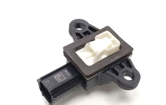 Ford Fiesta Airbag deployment crash/impact sensor DG1314C676AA