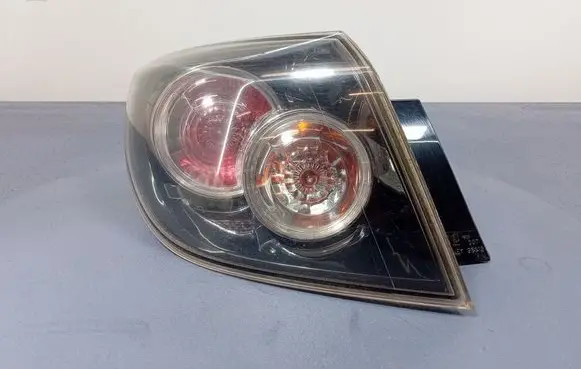 Mazda 3 I Rear/tail lights P6312
