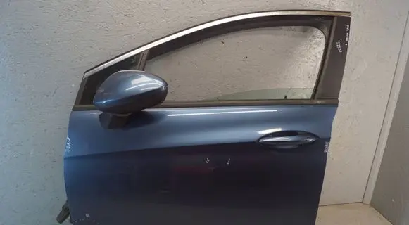 Vauxhall Astra K Front door