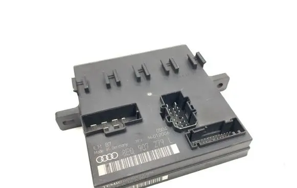 Audi A4 S4 B6 8E 8H Comfort/convenience module 8E0907279L 00009773B6