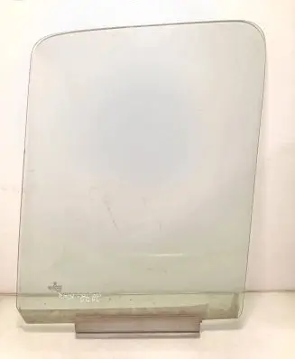 Volkswagen II LT Front door window/glass (coupe) As2