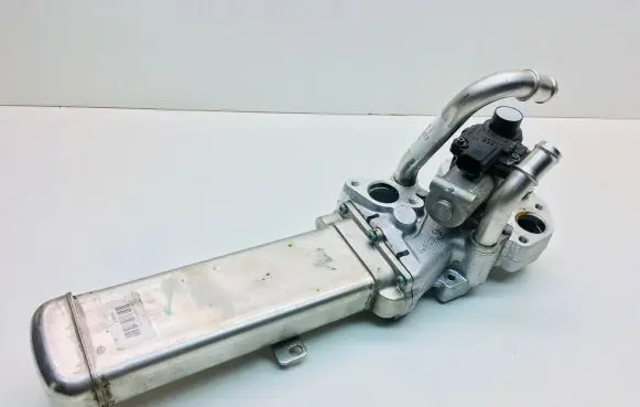 Volkswagen Beetle A5 EGR valve cooler 03L131512AF 03L131501F