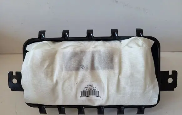 Hyundai Santa Fe Passenger airbag 845302W000