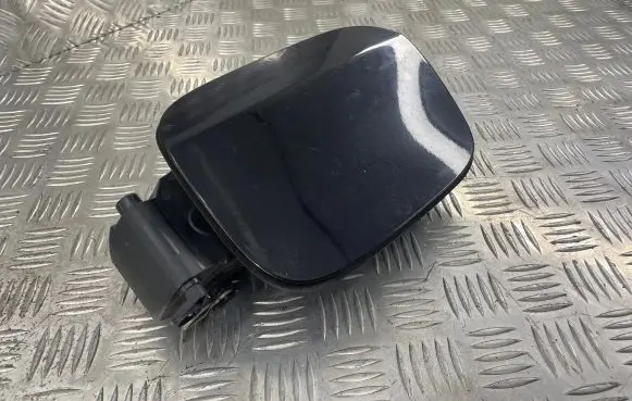 Mercedes-Benz CLS C218 X218 Fuel tank cap A2186300067