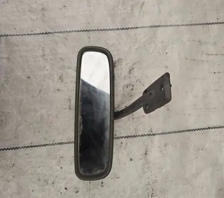 Mitsubishi Pajero Rear view mirror (interior) E200546