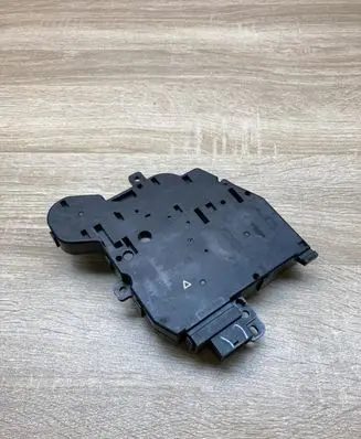 Lexus UX Air flap motor/actuator 0638009004