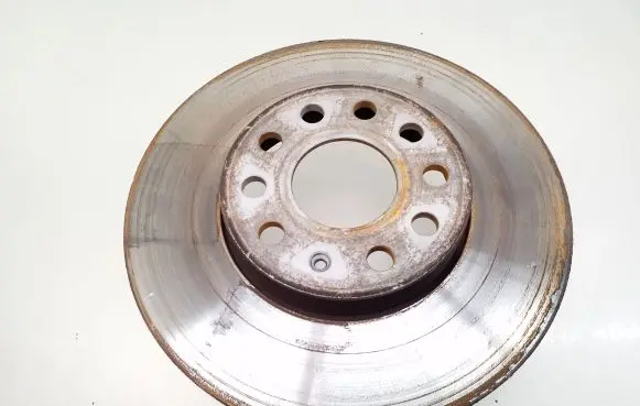 Volkswagen Golf Plus Front brake disc