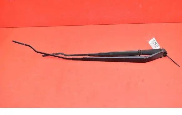 Front wiper blade arm