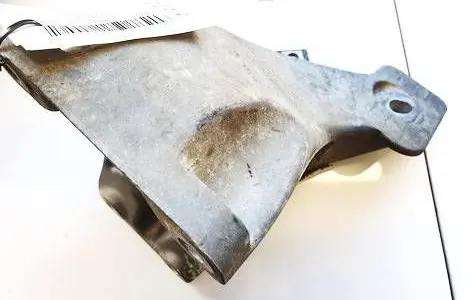 BMW 5 E60 E61 Engine mounting bracket 2211677705601 13807410