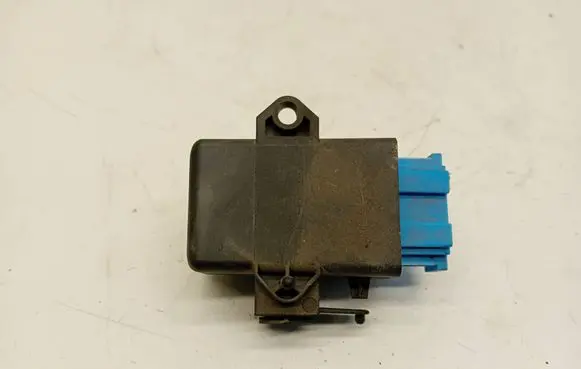 Volkswagen Multivan T5 Seat heating relay 5K0959772A