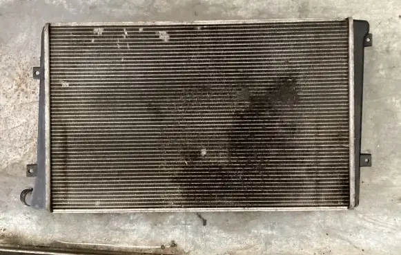 Coolant radiator