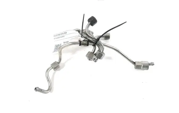 Volvo V60 Fuel injector supply line/pipe 