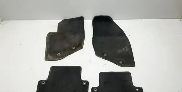 Volvo V70 Car floor mat set 