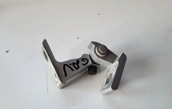 Skoda Octavia Mk3 (5E) Rear door upper hinge