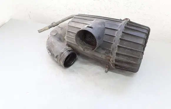 Iveco Daily 35 - 40.10 Air filter box 504154699
