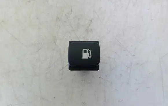 Citroen C4 I Picasso Fuel tank opening switch 96530658XT