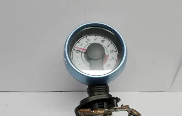 Peugeot 107 Speedometer (instrument cluster) 832700H010H