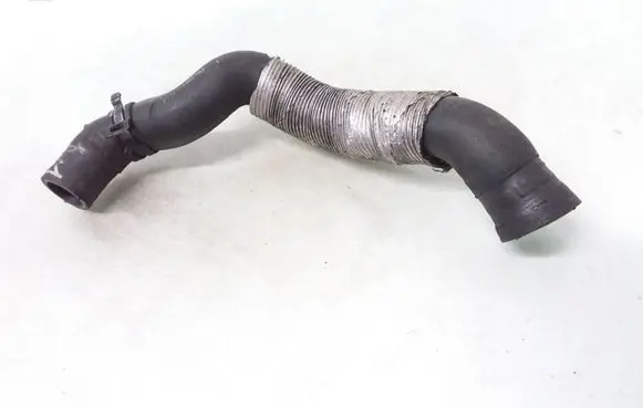 Audi A3 S3 8P Engine coolant pipe/hose 3C0121157AA