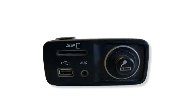 Jeep Cherokee USB socket connector 68139536AC 1391882903 0709151596