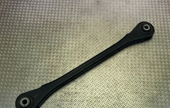 Rear control arm