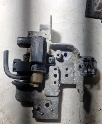 Volvo XC60 Turbo solenoid valve 31293964 12T020 70232502