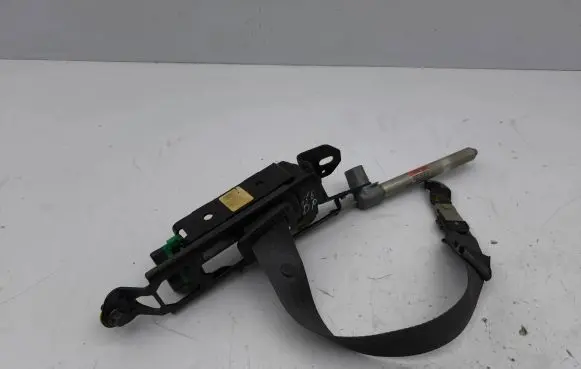 Volvo S60 Front seatbelt 8626240