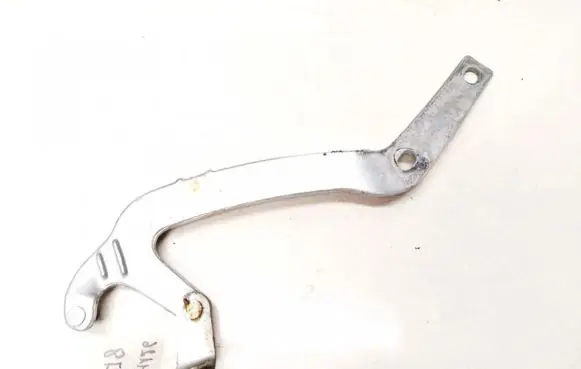 Mercedes-Benz E W210 Tailgate/trunk/boot hinge