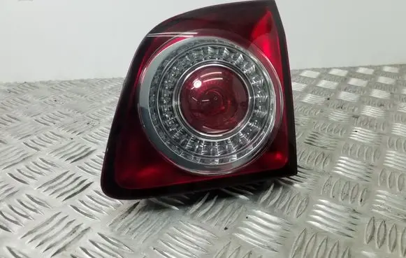 Volkswagen Golf Plus Tailgate rear/tail lights 5M0945094K