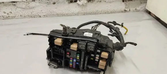 KIA Ceed Fuse box set 91260j7880
