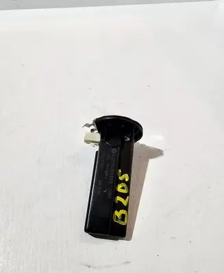 Mercedes-Benz E W213 Aerial antenna amplifier A2139052803 920459001