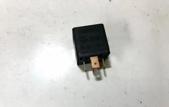 Audi A4 S4 B5 8D Other relay 431951253h 0332014156