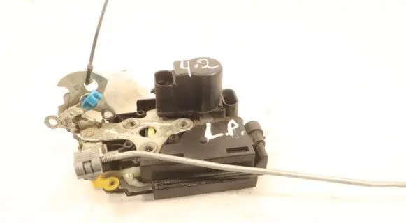 Chevrolet Aveo Front door lock 