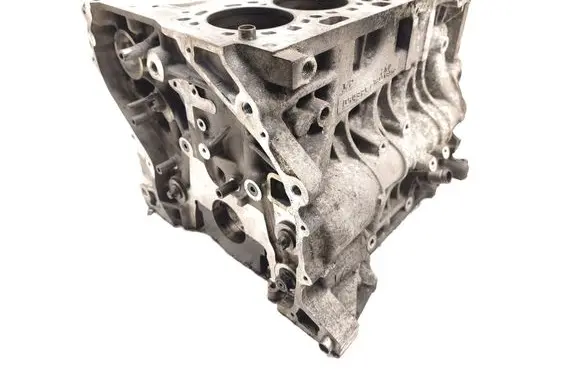 BMW 3 E90 E91 Engine block N47D20C