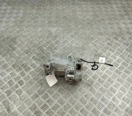 Mercedes-Benz E W213 Air conditioning (A/C) compressor (pump) FM2930170004B