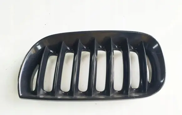 BMW X3 E83 Front bumper upper radiator grill